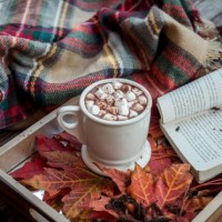 Осень — сезон уютных вечеров и теплых подарков