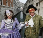 Традиции или безопасность – фейс-контроль на Венецианском карнавале