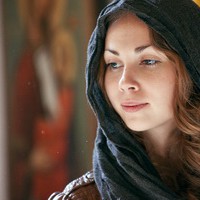 Покрытие головы: можно ли женщине молиться без платка?