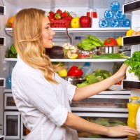 Хранение продуктов – что следует срочно достать из холодильника