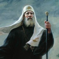Патриарх Тихон предал анафеме советскую власть?