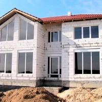 Особенности строительства домов из газобетона под ключ